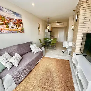 Amazing With Terrace Apartment