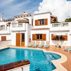 https://villas-13b1-13b2.balearic-islands.net